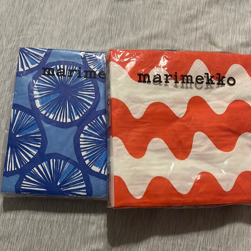 NWT 2 packages MARIMEKKO dinner paper napkins, 40 napkins!